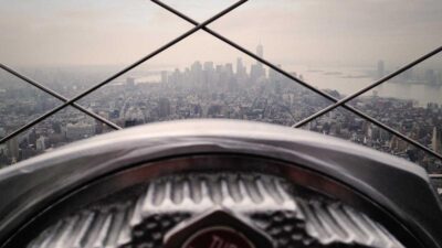 Giyilebilir Teknoloji Savaşları: Apple Watch Ultra 2 ile Galaxy Watch 7 Karşılaştırması ve Sağlık Takibi Gerçeği